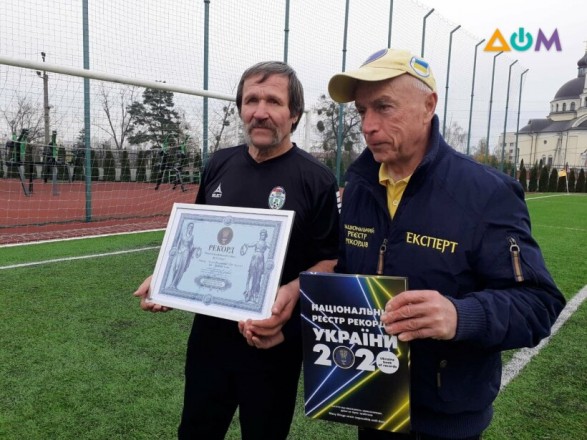 В Украине 70-летний футболист установил рекорд