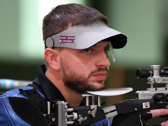 Украинский стрелок получил "золото" и лицензию на чемпионате мира по пулевой стрельбе в Каире Украинский стрелок получил "золото" и лицензию на чемпионате мира по пулевой стрельбе в Каире