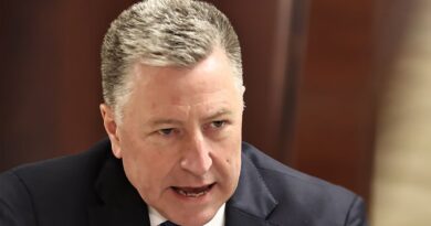 Курт Волкер