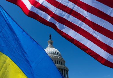 Флаги США и Украины