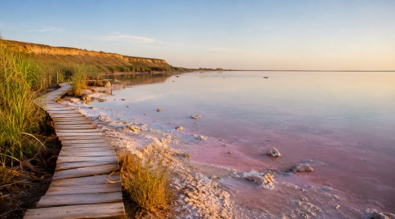 Водоемы Украины с лечебными свойствами: что выбрать для отдыха и здоровья